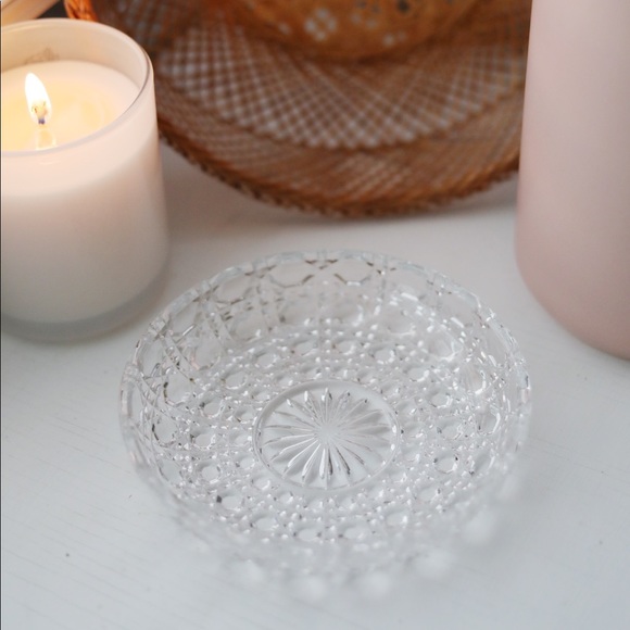 Vintage Waffle & Button Windsor Pattern Clear Dish - Picture 5 of 6